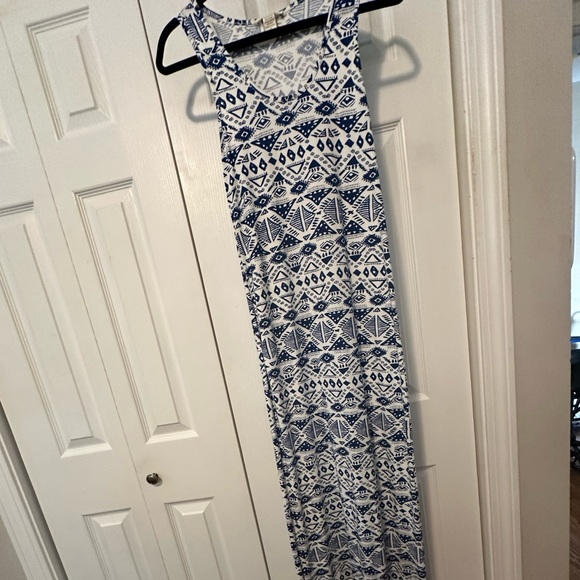 NWT.  Comfortable maxi dress. - Picture 4 of 8